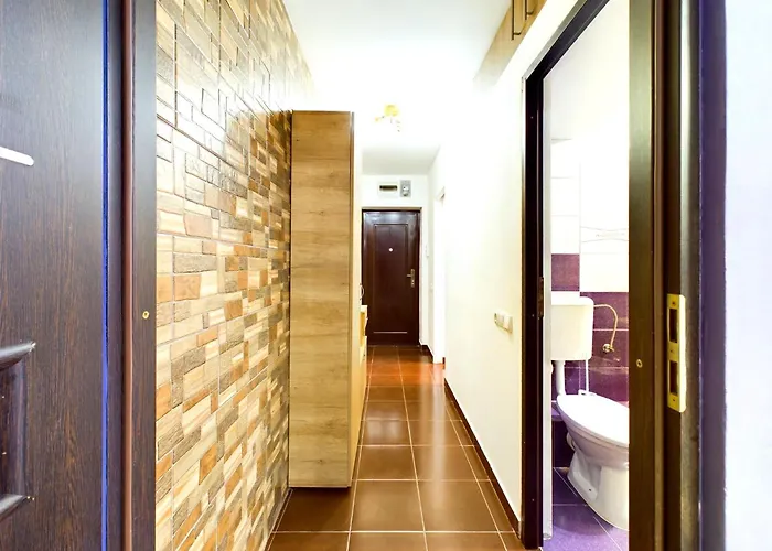 Toni\'S Place